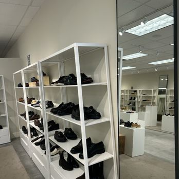 Salvatore Ferragamo - Women's Clothing Near Me - Carlsbad, California Salvatore Ferragamo - Women's Clothing Near Me - Carlsbad, California