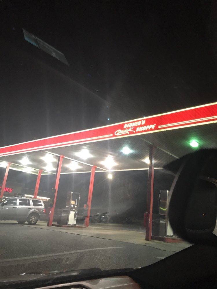 REDNER’S QUICK SHOPPE Updated September 2024 33 W 21st St