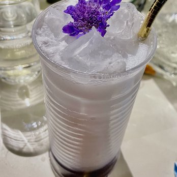 Honey Elixir Bar - Four Fiore no alcohol but so delicious - Lounges Near Me - Denver, Colorado Honey Elixir Bar - Four Fiore no alcohol but so delicious - Lounges Near Me - Denver, Colorado