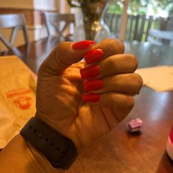 Q Nails