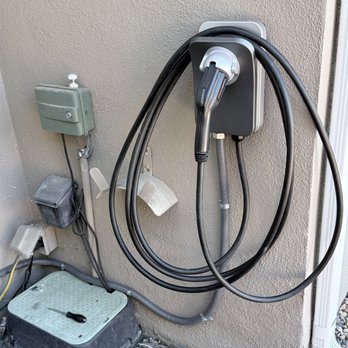 Apple Plus Electric - Car Charger installation! - Electricians Near Me - Los Angeles, California Apple Plus Electric - Car Charger installation! - Electricians Near Me - Los Angeles, California