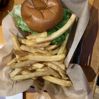 Thirsty Beaver - Cheeseburger - Pubs Near Me - Cranston, Rhode Island Thirsty Beaver - Cheeseburger - Pubs Near Me - Cranston, Rhode Island