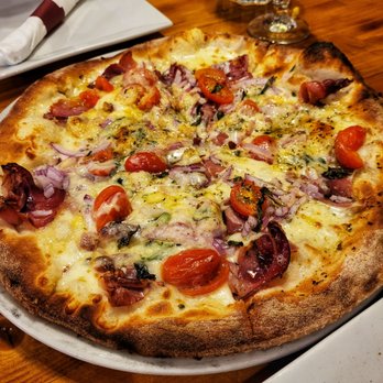 Elio Pizza On Fire - Elio Super - Pizza Near Me - Addison, Illinois Elio Pizza On Fire - Elio Super - Pizza Near Me - Addison, Illinois