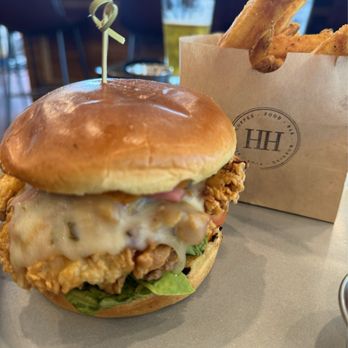 Harrington House - India's Hot Chicken - Beer, Wine & Spirits Near Me - Bakersfield, California