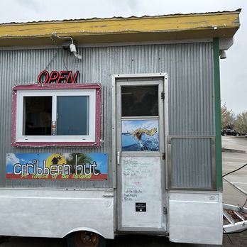 Caribbean Hut - Food Trucks Near Me - Carterville, Illinois Caribbean Hut - Food Trucks Near Me - Carterville, Illinois