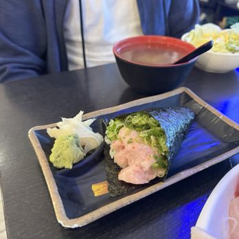 Sushi Arashi - toro handroll - Sushi Bars Near Me - San Jose, California