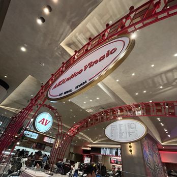 All’Antico Vinaio - Outside - Sandwiches Near Me - Las Vegas, Nevada All’Antico Vinaio - Outside - Sandwiches Near Me - Las Vegas, Nevada
