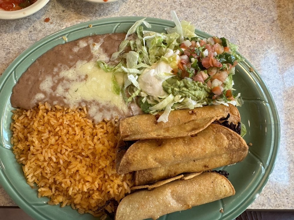 Dos Reales Mexican Restaurant