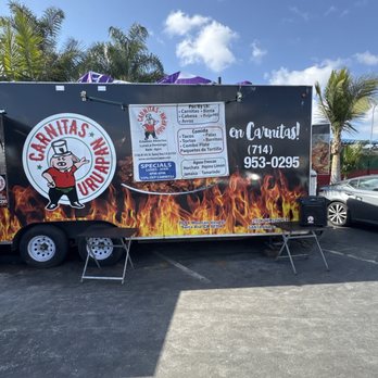 Carnitas Uruapan - Mexican Near Me - Santa Ana, California
