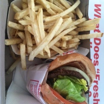 In-N-Out Burger - Burgers Near Me - Pasadena, California