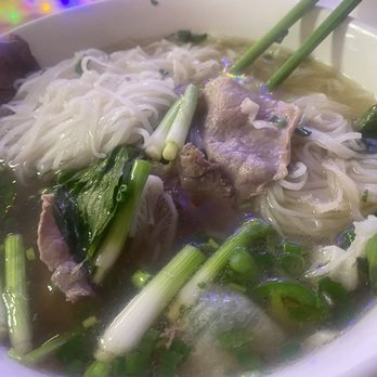 Que Huong Restaurant - Vietnamese Near Me - Phoenix, Arizona