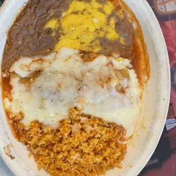 Guadalajara Mexican Restaurant - Chile Relleno - actually quite good and house made not from some frozen chili. - Mexican Near Me - Spearfish, South Dakota Guadalajara Mexican Restaurant - Chile Relleno - actually quite good and house made not from some frozen chili. - Mexican Near Me - Spearfish, South Dakota