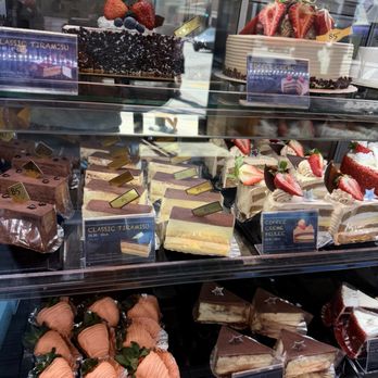 85°C Bakery Cafe-Glendale - Bakeries Near Me - Glendale, California 85°C Bakery Cafe-Glendale - Bakeries Near Me - Glendale, California