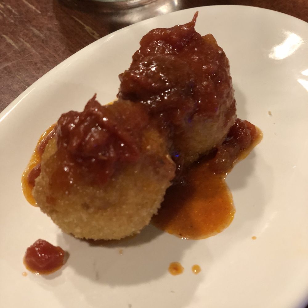 Cafe Avellino - Italian Near Me - Swampscott, Massachusetts