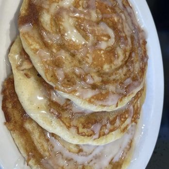 Campfire Grill - Cinnamon Roll Homemade Hot Cakes - American Near Me - Depew, New York