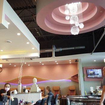 LA Nails - Nail Salons Near Me - Riverview, Florida