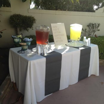 Colette's Catering & Events - Beverage station for cocktail hour - Caterers Near Me - Fullerton, California