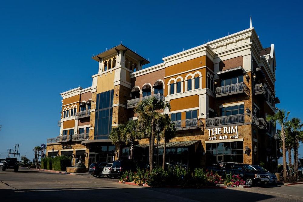 THE DRIPBAR BURLESON Updated August 2024 24 Photos 295 E Renfro