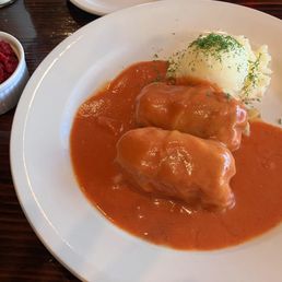 Gołąbki with potatoes and kapusta Gołąbki with potatoes and kapusta