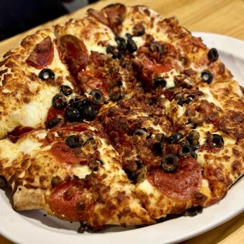 Bronco Billy's Pizza Niles - 3 Item Slice Pizza (Pepperoni, Bacon, Olives) - Pizza Near Me - Fremont, California