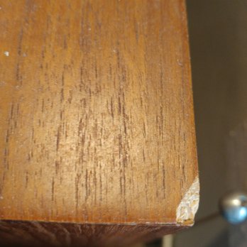 Move Northwest - Corners of my nightstand were chipped after Bekins improperly handled my furniture. - Movers Near Me - Mountlake Terrace, Washington Move Northwest - Corners of my nightstand were chipped after Bekins improperly handled my furniture. - Movers Near Me - Mountlake Terrace, Washington
