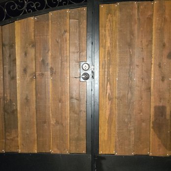 Top Choice Fencing - Misaligned and wide gap - Fences & Gates Near Me - Fresno, California Top Choice Fencing - Misaligned and wide gap - Fences & Gates Near Me - Fresno, California