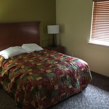 Crown Point Condominiums - Bedroom - Hotels Near Me - Ruidoso, New Mexico Crown Point Condominiums - Bedroom - Hotels Near Me - Ruidoso, New Mexico