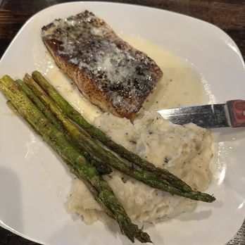 Pour House - Salmon in Lemon Butter Sauce - Bars Near Me - Bakersfield, California