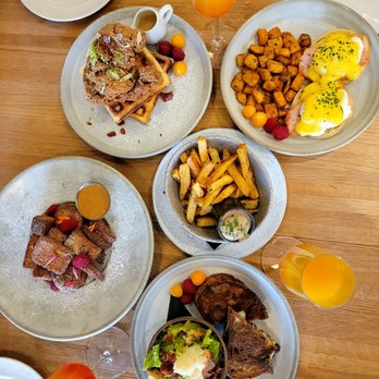 ēst Restaurant - French Near Me - Toronto, Ontario ēst Restaurant - French Near Me - Toronto, Ontario