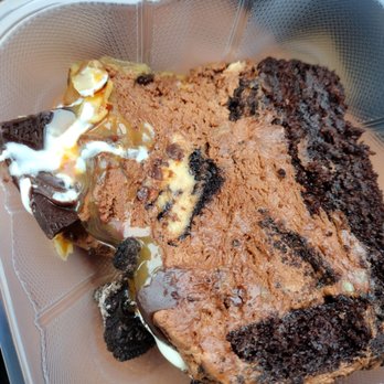 Eat Cake  - Chocolate mousse - Desserts Near Me - Houston, Texas