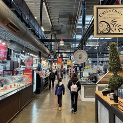 Momo Ghar Market - Inside the North Marketplace