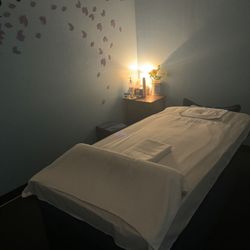 Chinese red massage