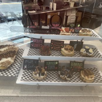 Cinnaholic - Bakeries Near Me - Tampa, Florida Cinnaholic - Bakeries Near Me - Tampa, Florida