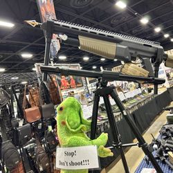 Showing off the Javelin Pro arrow gun! Hunt deer legally, 75yds at 370 fps!
Our package:
Arrow gun, 9 arrows, 3 bowheads, and 1yr warranty