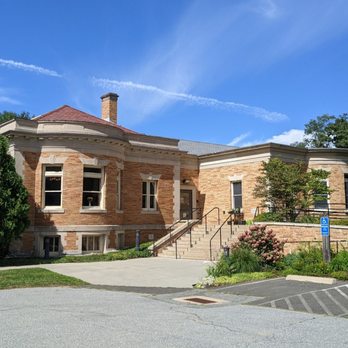 Brainerd Memorial Library - Libraries Near Me - Haddam, Connecticut
