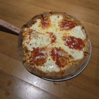 Calabria Italian Kitchen - 12 inch Quattro Formaggi. Wife rated ( 8/10 ) - Italian Near Me - Mount Juliet, Tennessee Calabria Italian Kitchen - 12 inch Quattro Formaggi. Wife rated ( 8/10 ) - Italian Near Me - Mount Juliet, Tennessee