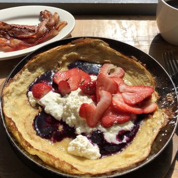 Milkweed - Dutch baby pancake with a side of bacon - New American Near Me - Boston, Massachusetts