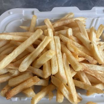 Wanna Smash - Mountain of delicious fries - Burgers Near Me - Valencia, California Wanna Smash - Mountain of delicious fries - Burgers Near Me - Valencia, California