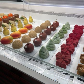 Galeries Lafayette Haussmann - Confectionary treats - Department Stores Near Me - Paris, 75