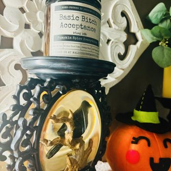 Malicious Women - Pumpkin spice latte fall candle - Candle Stores Near Me - Snohomish, Washington