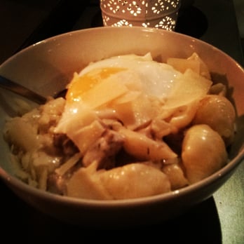 Peckish Pig - Duck confit mac n cheese topped with an egg - Breakfast & Brunch Near Me - Evanston, Illinois