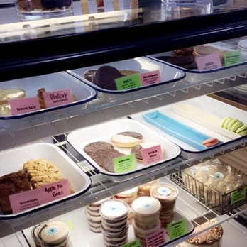 Fluff Bake Bar - Bakeries Near Me - Houston, Texas
