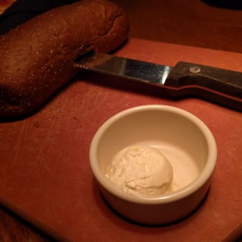 Outback Steakhouse - Free bread - Steakhouses Near Me - Houston, Texas Outback Steakhouse - Free bread - Steakhouses Near Me - Houston, Texas