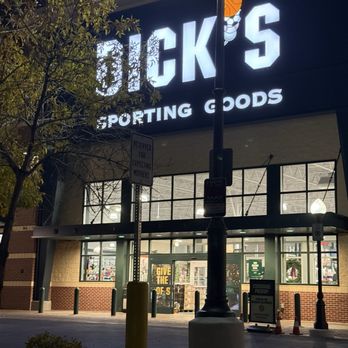 DICK'S Sporting Goods - Store front - Sports Wear Near Me - Las Vegas, Nevada DICK'S Sporting Goods - Store front - Sports Wear Near Me - Las Vegas, Nevada