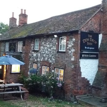 The Dew Drop Inn - Pubs Near Me - Maidenhead, WNM
