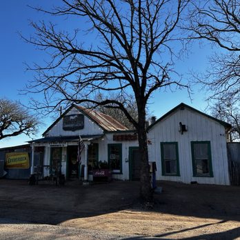 Bankersmith - Bar/Saloon - Dive Bars Near Me - Fredericksburg, Texas Bankersmith - Bar/Saloon - Dive Bars Near Me - Fredericksburg, Texas