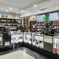 Star Buds Pueblo - Star Buds Pueblo Cannabis Dispensary Interior 2