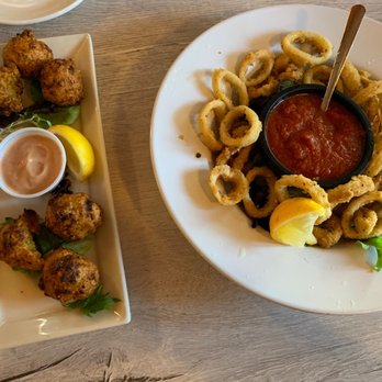 Key Largo Conch House - Conch Fritters. Calamari - Seafood Near Me - Key Largo, Florida