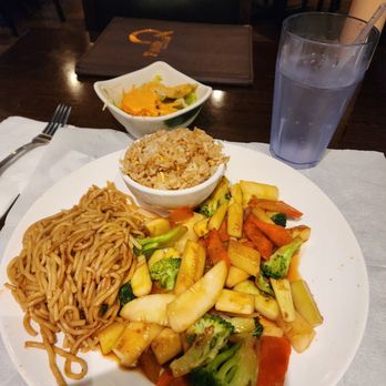 Fancy Q Sushi & Thai - Sushi Bars Near Me - Daytona Beach, Florida