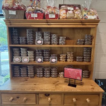 Cromer's P-Nuts - Cafes Near Me - Columbia, South Carolina